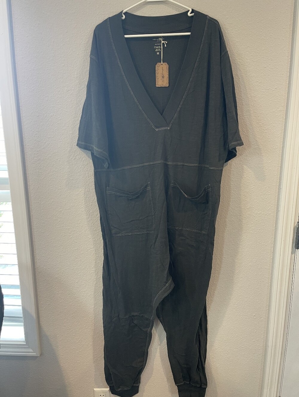 NWT NATURAL LIFE Womens Grey Oversized V Neck Short Sleeve Jumpsuit Size Medium